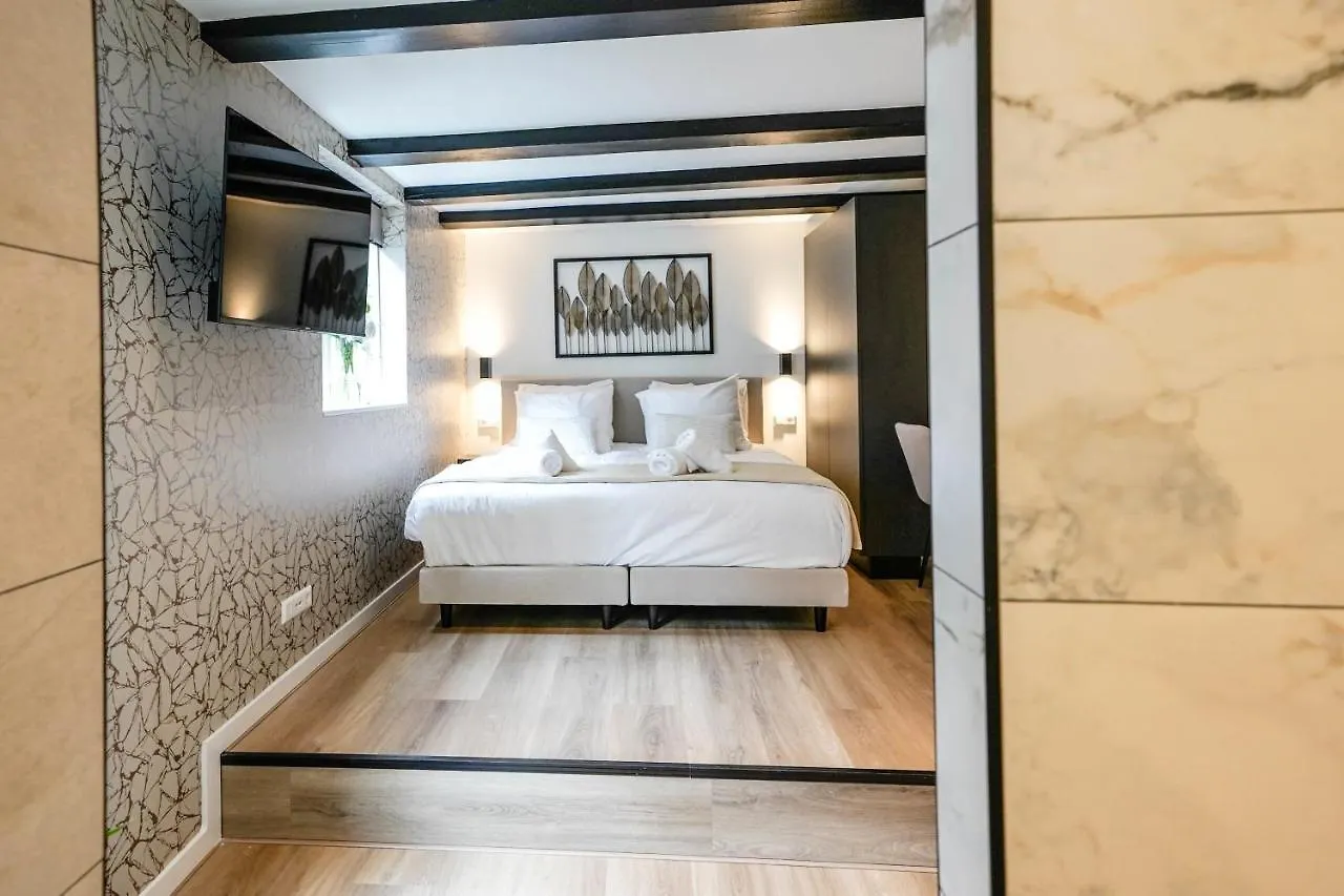 Luxury City Center Studio Delft