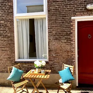 Basic Little House Scheveningen Appartement Den Haag