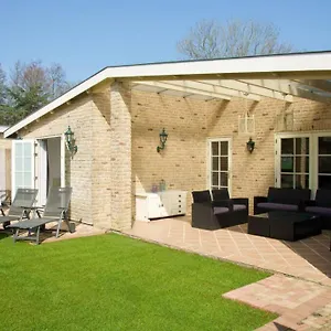  Villa Spaanse Met Ruime Tuin Nabij Amsterdam